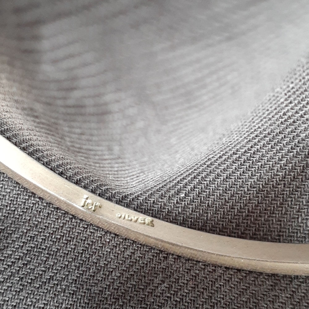 Icr Silver Square Shaped Cuff Bangle Bracelet. - image 4